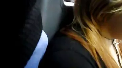 Подружка захотіла і трахнула пару своєю українська порно пиздой в супер-охуенно-гарячій уніформі