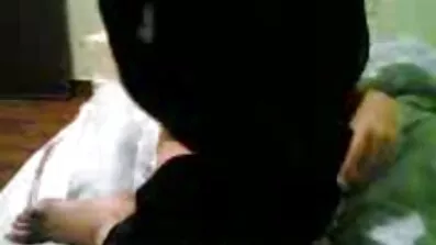 Хтива ципочка Пульчино приносить секс відео українське секс-іграшку своєму другові