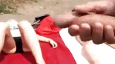 Чоловіки по черзі трахкають чарівний українське порно бесплатно член ротом