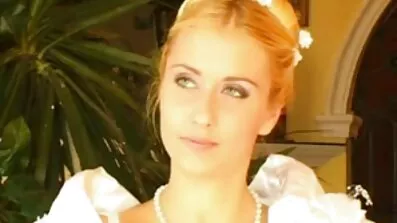 Два українська порно класичних темноволосих бродяги сьорбають один у одного пакетики з веселощами