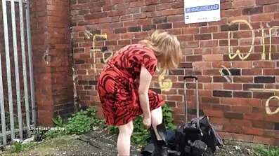 Вставлений прямий член в чуттєвий капюшон секс відео по українськи