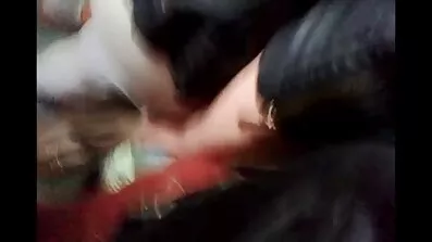 Дівчина віддається українські дівчата секс засмаглому хлопцеві